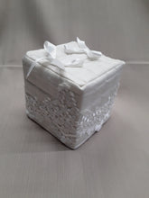 Carica l'immagine nel visualizzatore di Gallery, PORTA KLEENEX QUADRATO serie MACRAMÈ