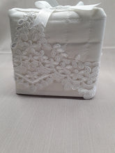 Carica l&#39;immagine nel visualizzatore di Gallery, PORTA KLEENEX  QUADRATO serie MACRAMÈ
